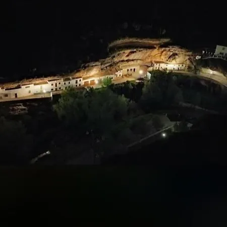 Moreno * Setenil De Las Bodegas